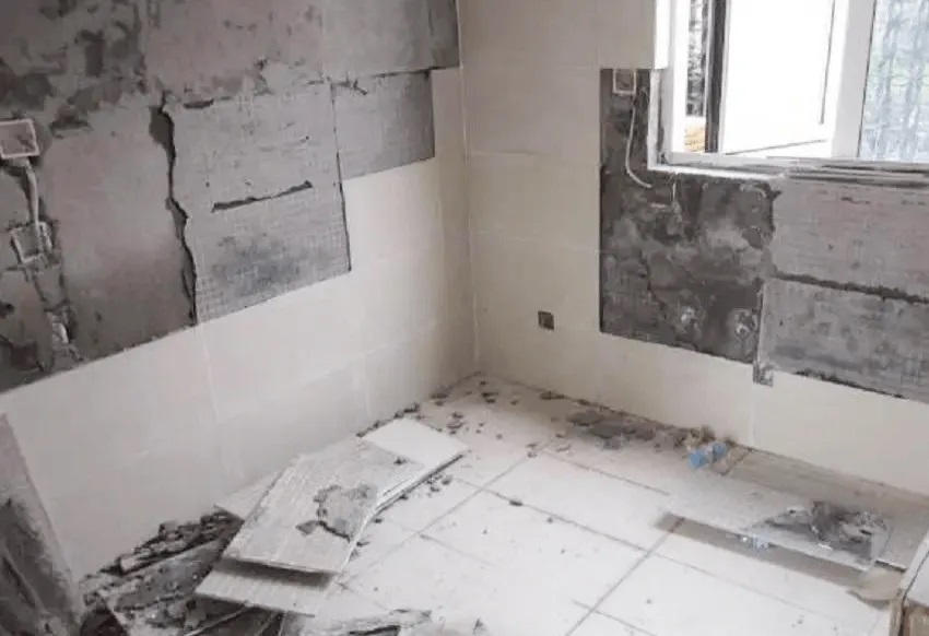 装修踩坑警告！你的瓷砖可能“掉”得不是运气，而是瓷砖胶出问题了！